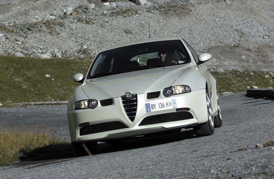  Alfa Romeo 147 GTA 2002 года  (фото 8 из 70)